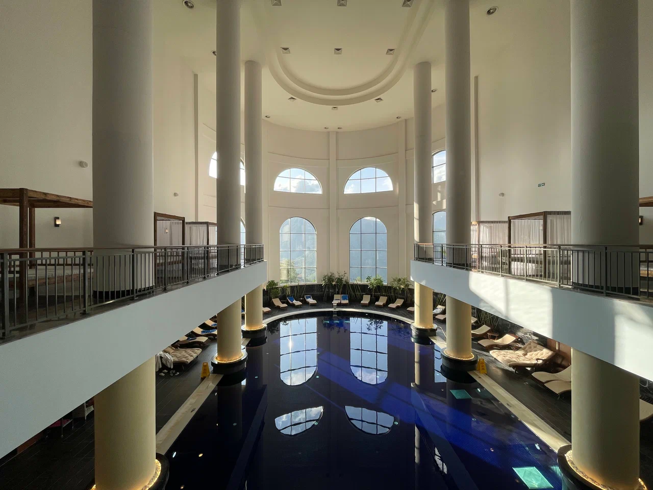 Rixos Royal SPA бассейн